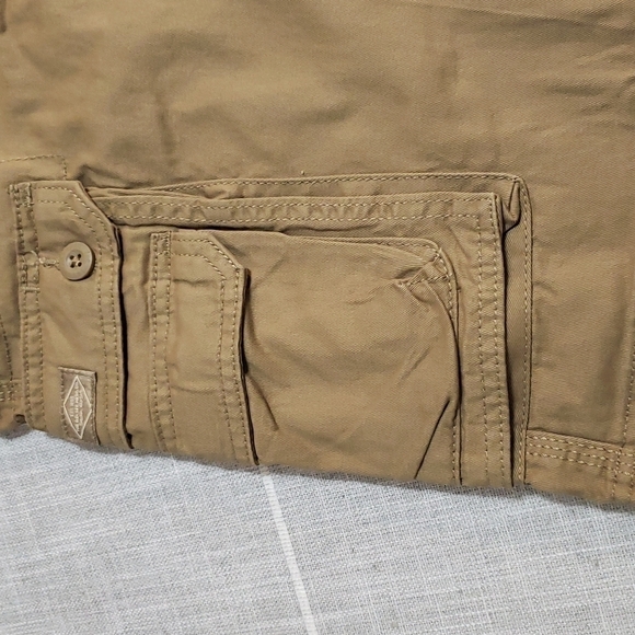 Nwt LEE Men's Dungarees Belted Wyoming Cargo Short, Color Russet Size 42. - Picture 6 of 15